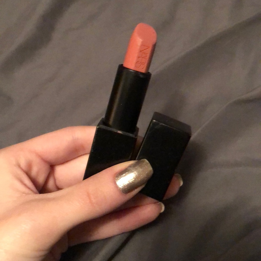 NARS Lipstick in “Raquel”